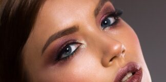 Jak skutecznie wygładzić usta?